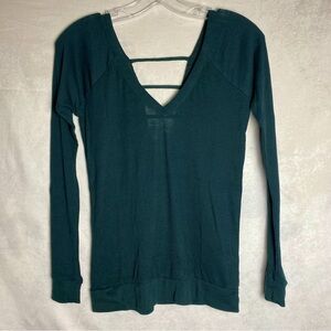 NWT Chaser V-Neck Step Back Ribbed Long Sleeve Yosemite Green Size Small